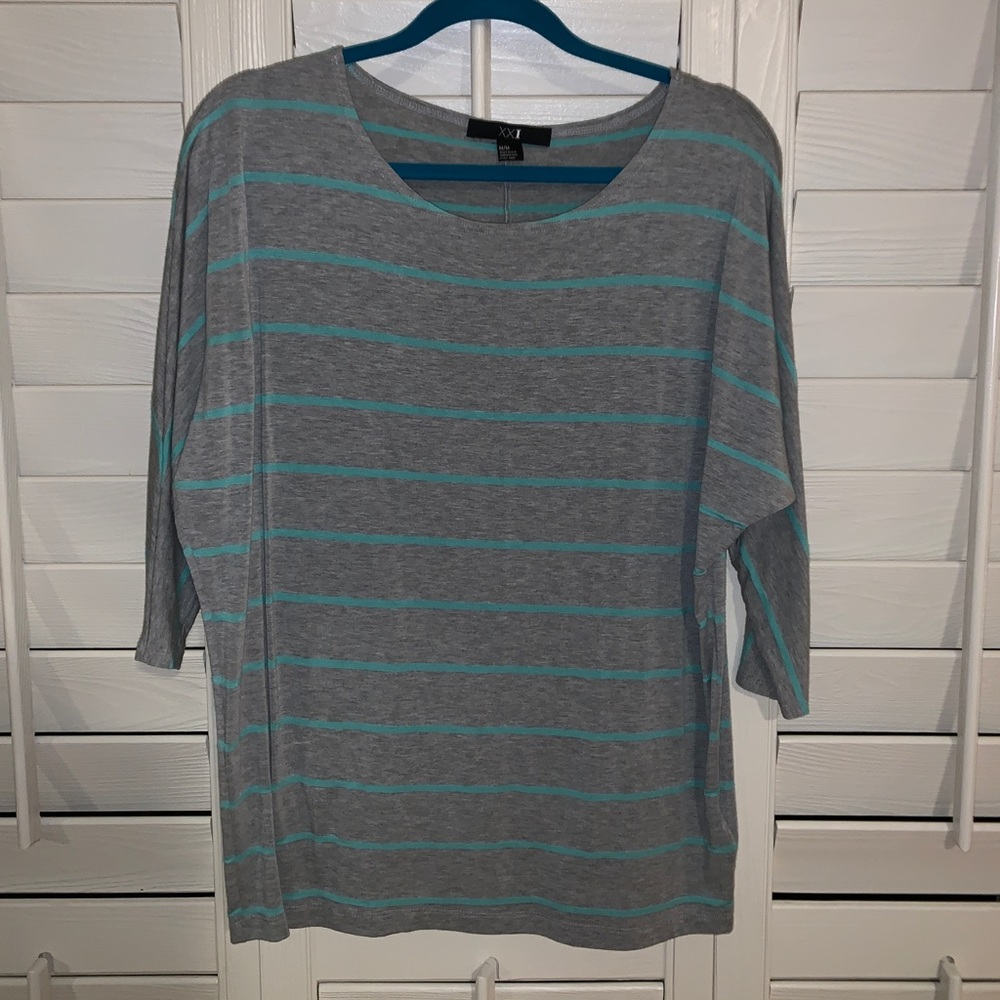 ¾ Sleeve top